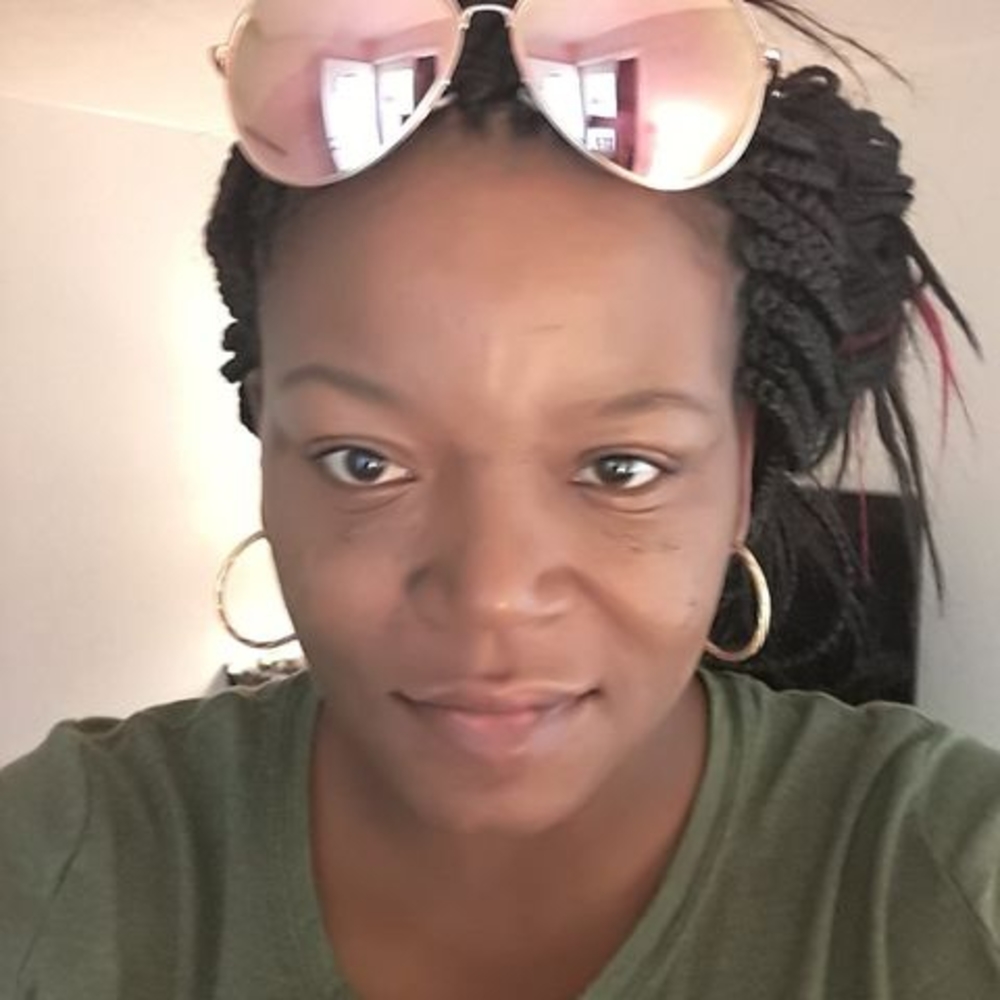 Meet your Posher, Lakisha